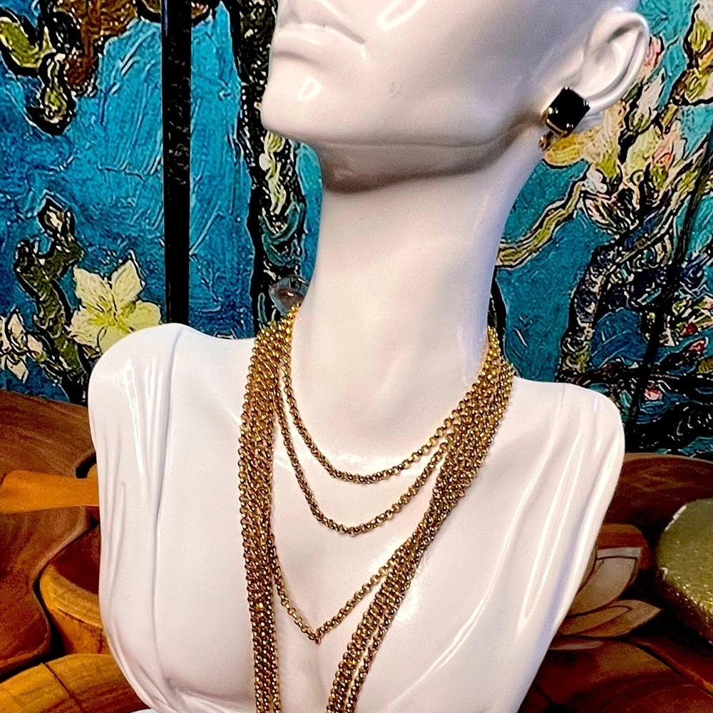 Matching 45 inch gold chain necklace with black onyx clip on earrings. - Picture 3 of 10